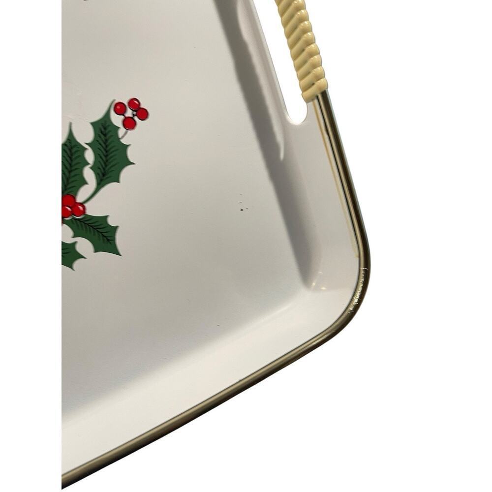 Vintage Holly Berries Serving Trays Set of 3 Nesting Holiday Trays Japanese - Picture 10 of 16